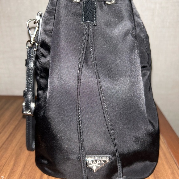 Prada Black Re-Nylon pouch - Picture 1 of 10
